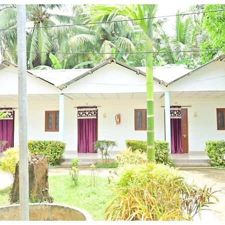 Moon Shine Garden Resort Lakshmanpur エクステリア 写真