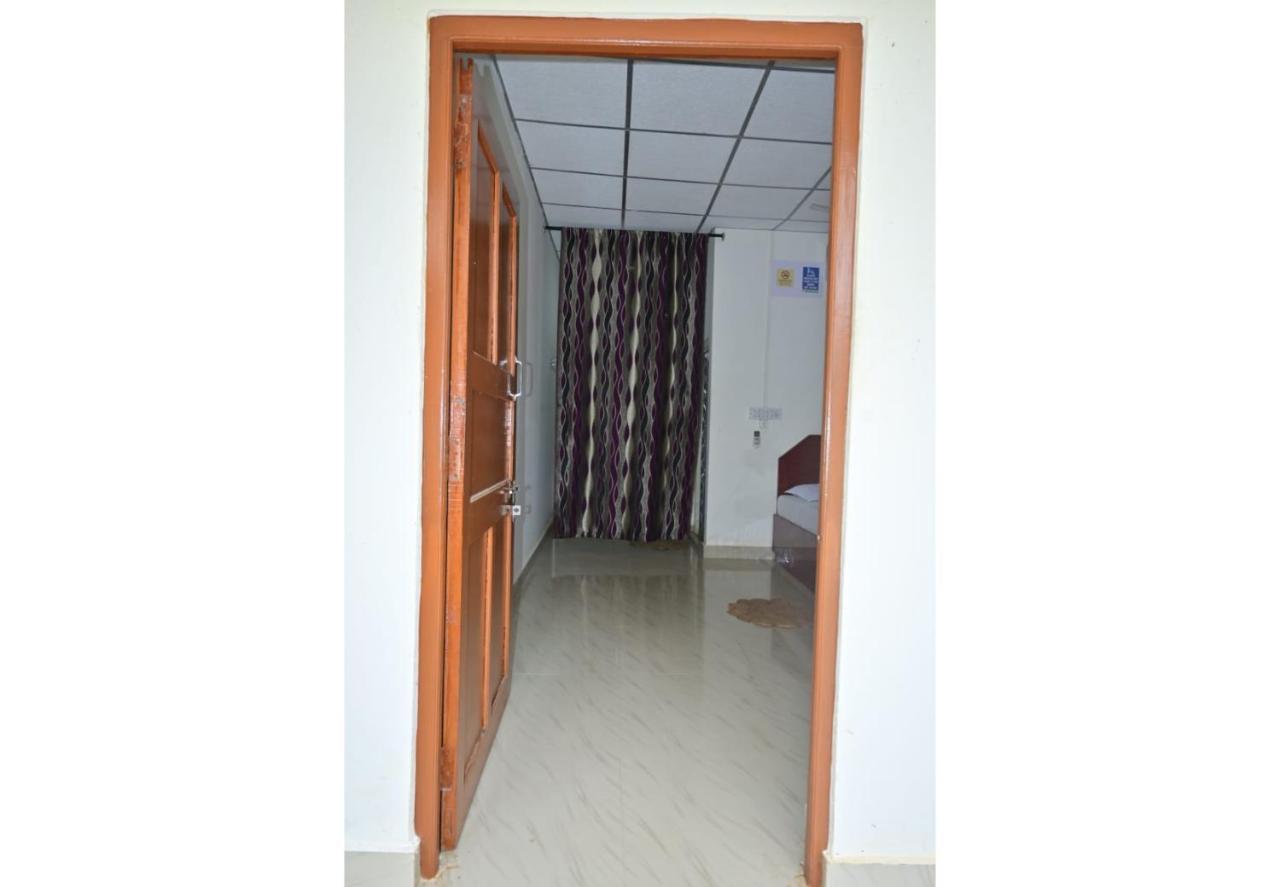Moon Shine Garden Resort Lakshmanpur エクステリア 写真